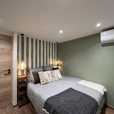 Nouveau-appartement 3 Dans Avec Piscine- Parking *